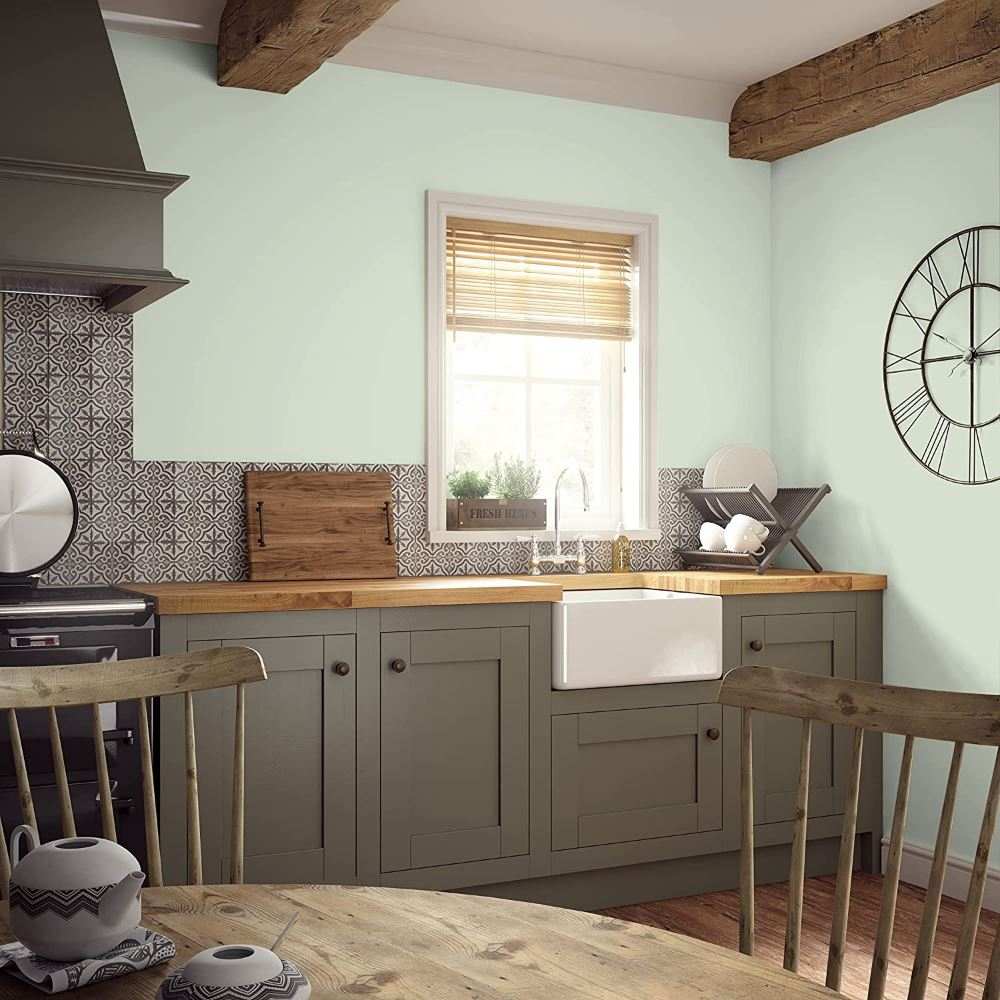 JOHNSTONES COVAPLUS MATT APPLE FLOWER 2.5L