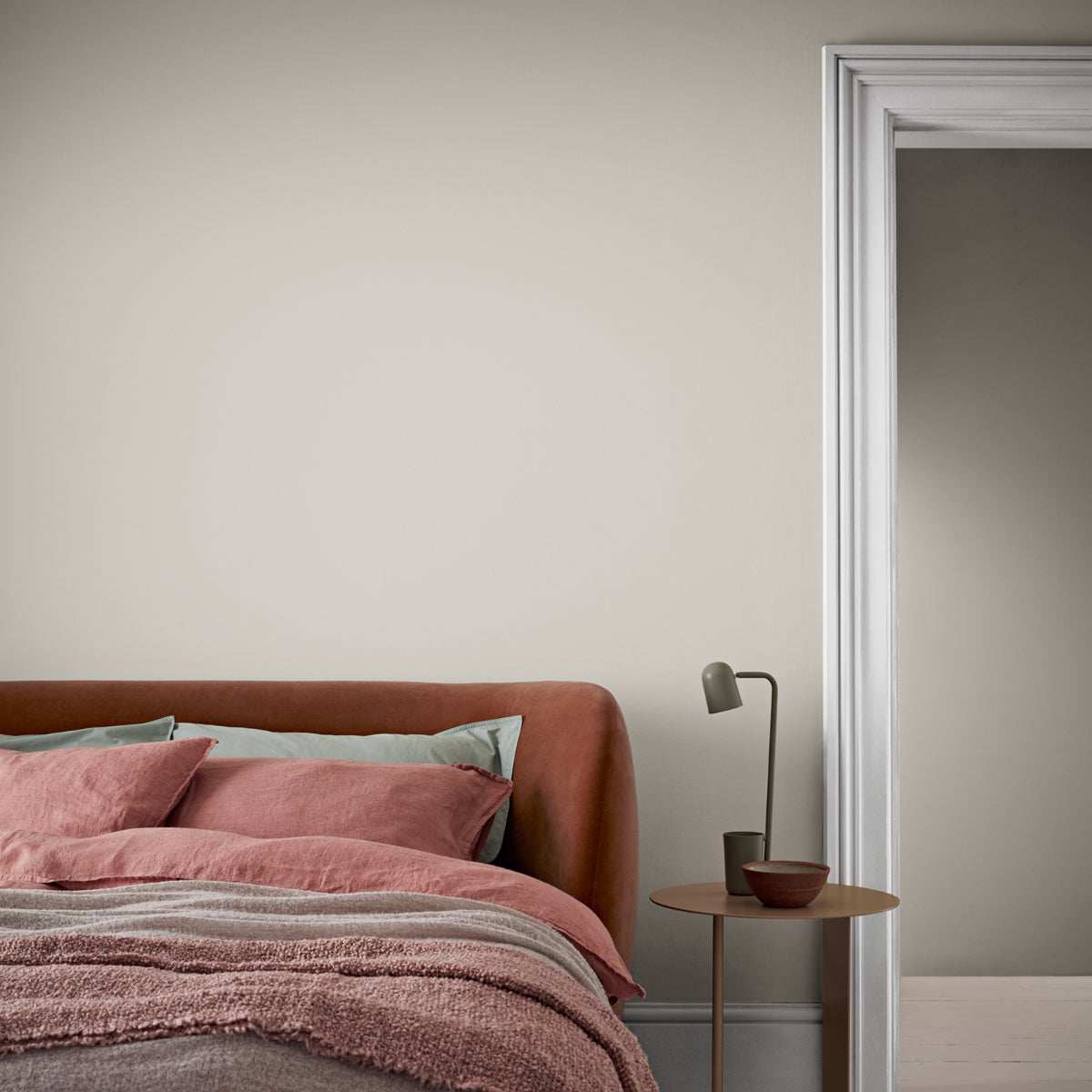 CROWN WALLS AND CEILINGS MATT DASH OF NUTMEG 2.5L