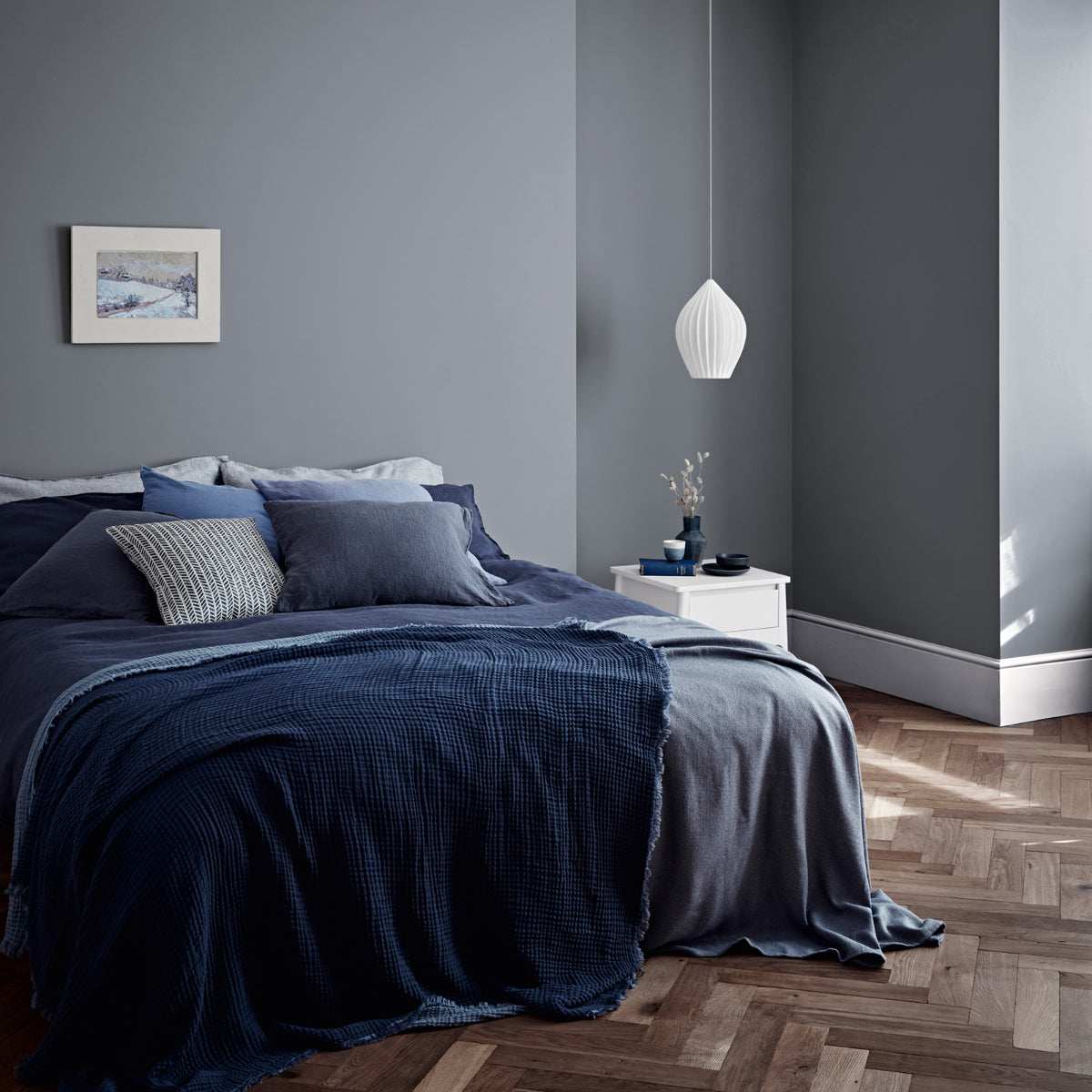 CROWN WALLS AND CEILINGS MATT BLUE GRAVEL 2.5L