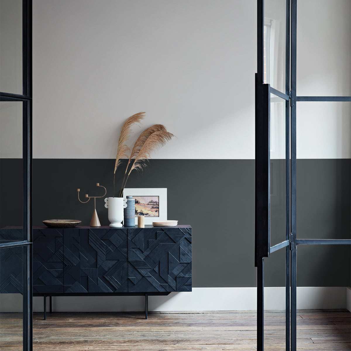 CROWN CRAFTED FLAT MATT WORK OF ART 2.5L