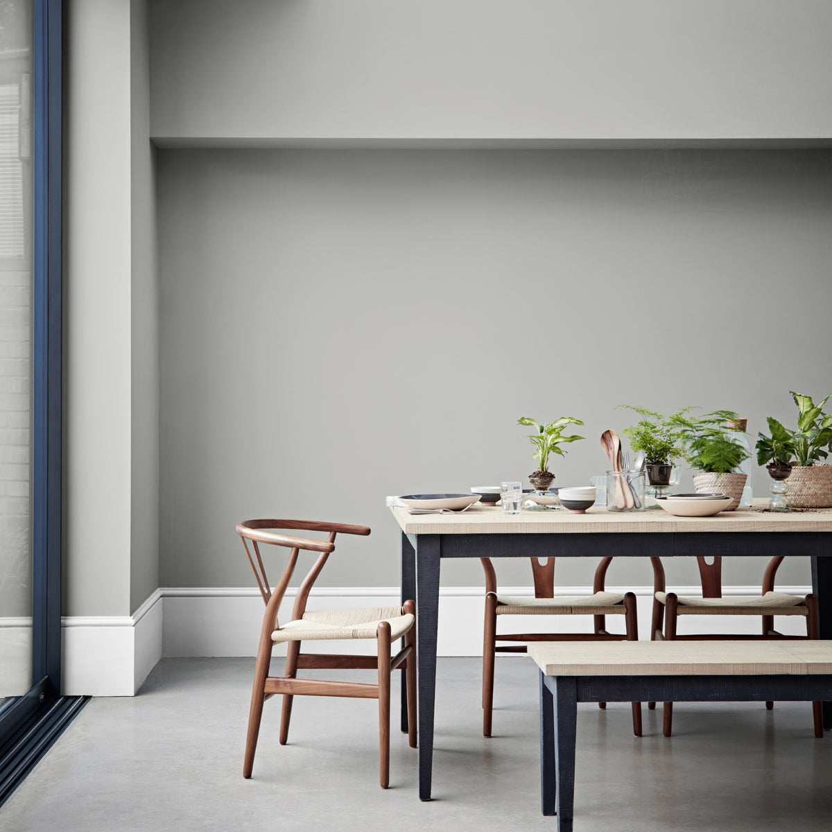 CROWN WALLS AND CEILINGS MATT NEIGHBOURHOOD 2.5L